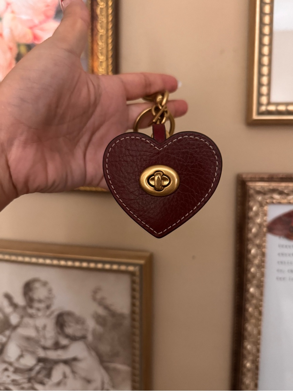 Coach ReLoved Red Heart AirPod case - Picture 4 of 5